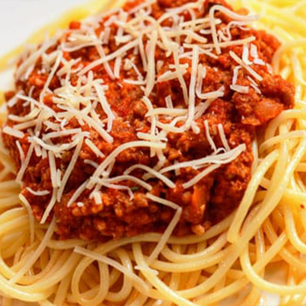 Pasta italiana en salsas